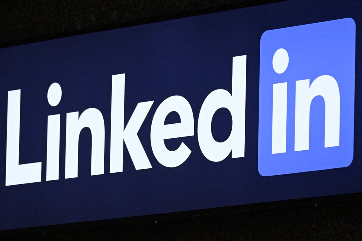 LinkedIn AI Content Epidemic: Shocking Study Reveals How Many Posts Are Pure Robot
