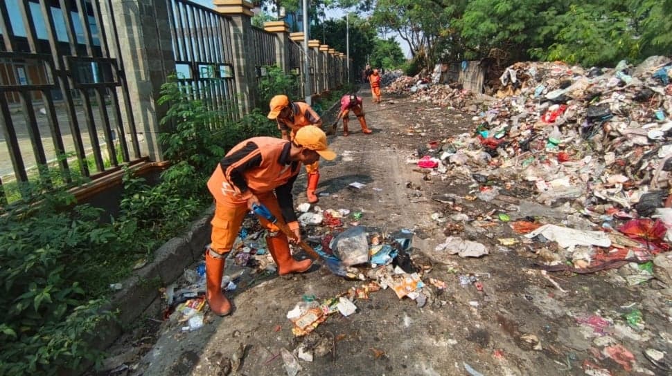 Denda Rp500 Ribu untuk Penumpuk Sampah Sembarangan di Jakarta